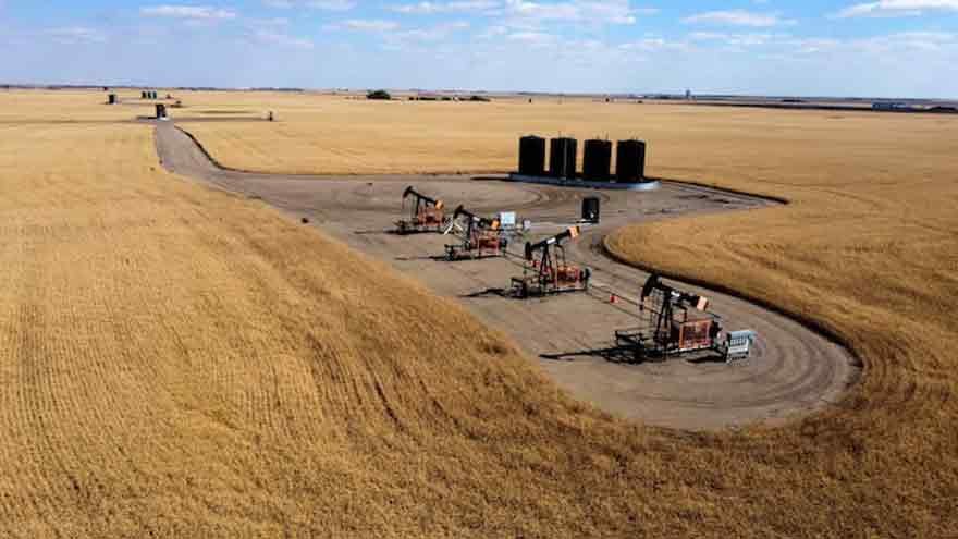 Oil Prices Climb After Ukrainian Drone Strike Hits Major Russian Export Hub