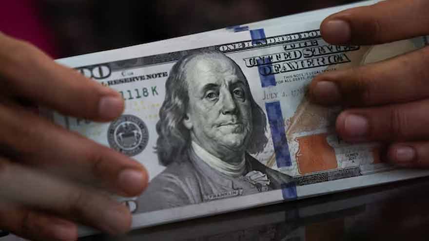 Dollar Holds Gains as Trump Drops Tariff Threats, Markets Stabilise