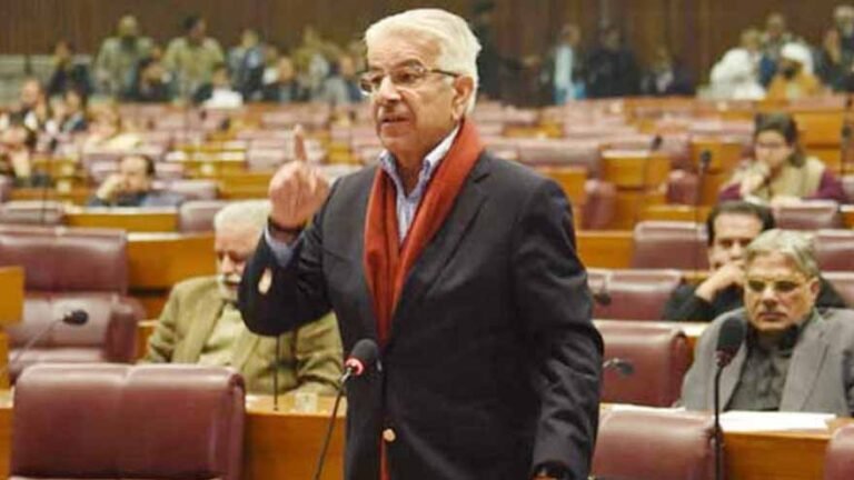 Khawaja Asif Slams Achakzai’s Remarks on Army as ‘Irresponsible’