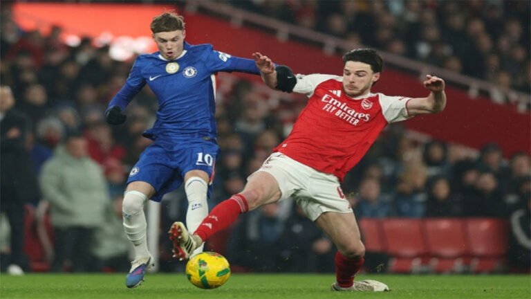 Arsenal Face Chelsea Title Test as Manchester City Chase and Tottenham Battle Relegation Fears