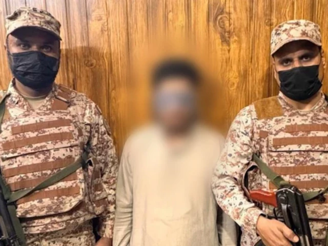 Rangers, Police Arrest Extortion Suspect in Lyari Operation
