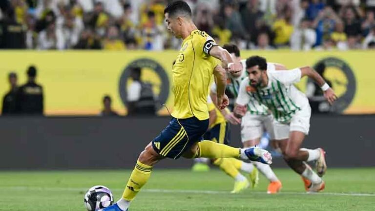 Ronaldo Scores Brace on Return as Al Nassr Cruise to 5-2 Victory