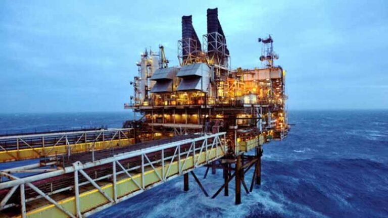 Pakistan Reopens Offshore Oil and Gas Exploration After Two Decades