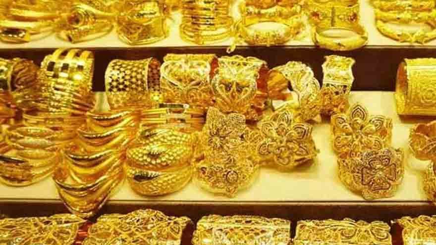 Gold Prices in Pakistan Decline After Recent Market Gains