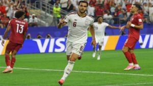 Merino’s late goal sends Spain into World Cup quarter-finals