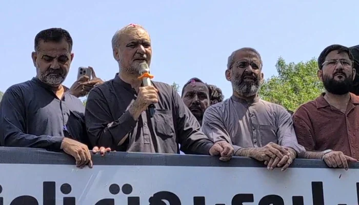 Petroleum Levy protest march led by JI Emir Hafiz Naeemur Rehman from Karachi to Islamabad.