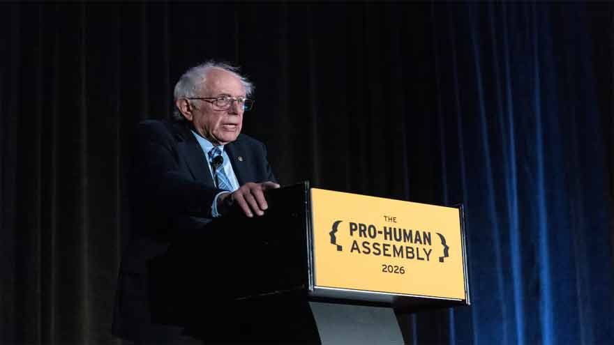 AI Oversight debate involving Bernie Sanders and Steve Bannon in Washington.