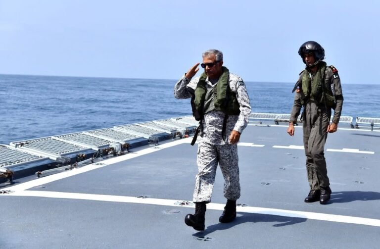 Exercise SEASPARK 2026: Naval chief reviews Pakistan Navy exercise at sea and creeks