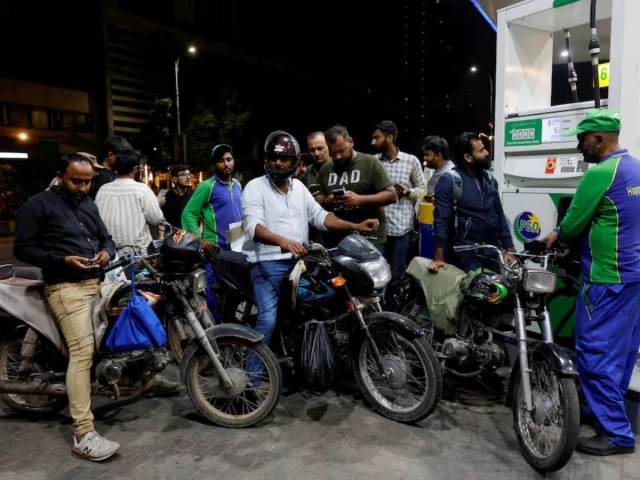 Fuel Relief Scheme expanded by Pakistan government with new petrol token rules.