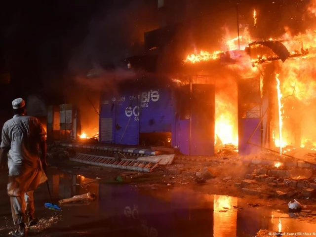 Gul Plaza Fire case proceedings at a Karachi court.